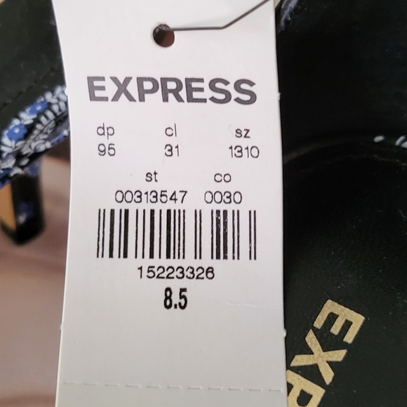 Express Open Toe Kitten Heels - Picture 4 of 8